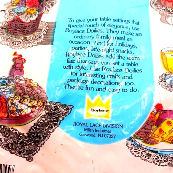 Red + White Lace 6 inch Heart Paper Doilies Royal Lace -30 Count Made In USA - Picture 7 of 9